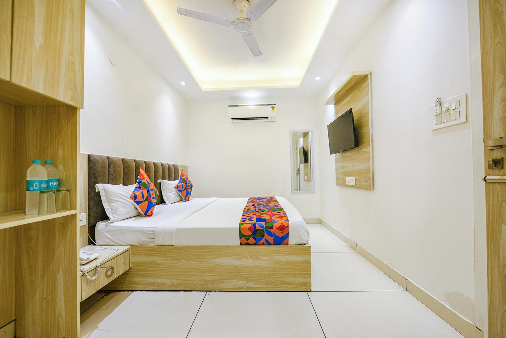 Fabhotel Luxury Inn Near Adarsh Nagar Metro دلهي المظهر الخارجي الصورة