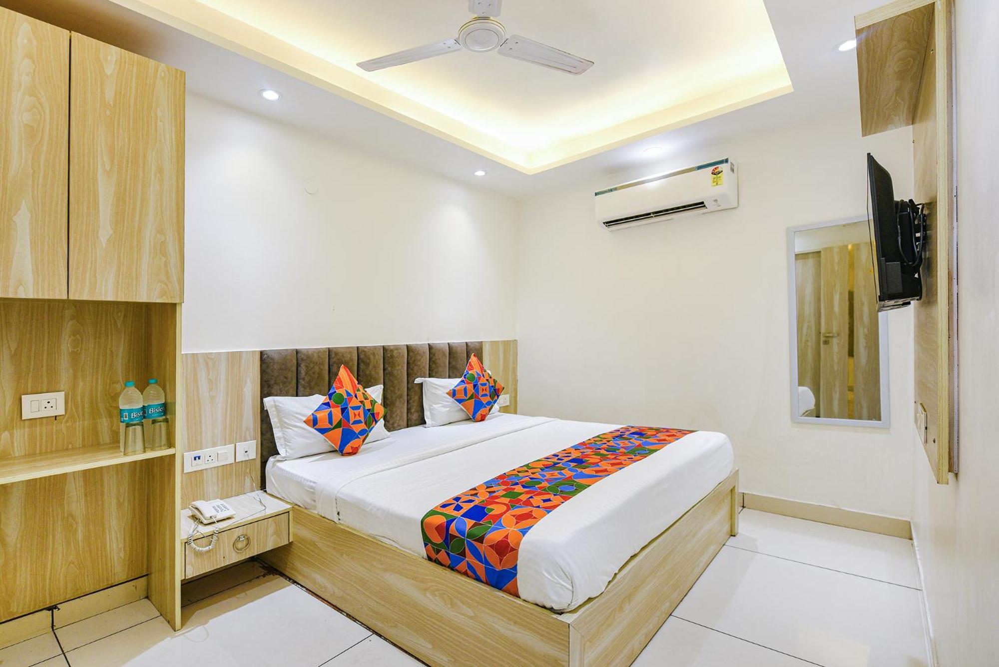 Fabhotel Luxury Inn Near Adarsh Nagar Metro دلهي المظهر الخارجي الصورة