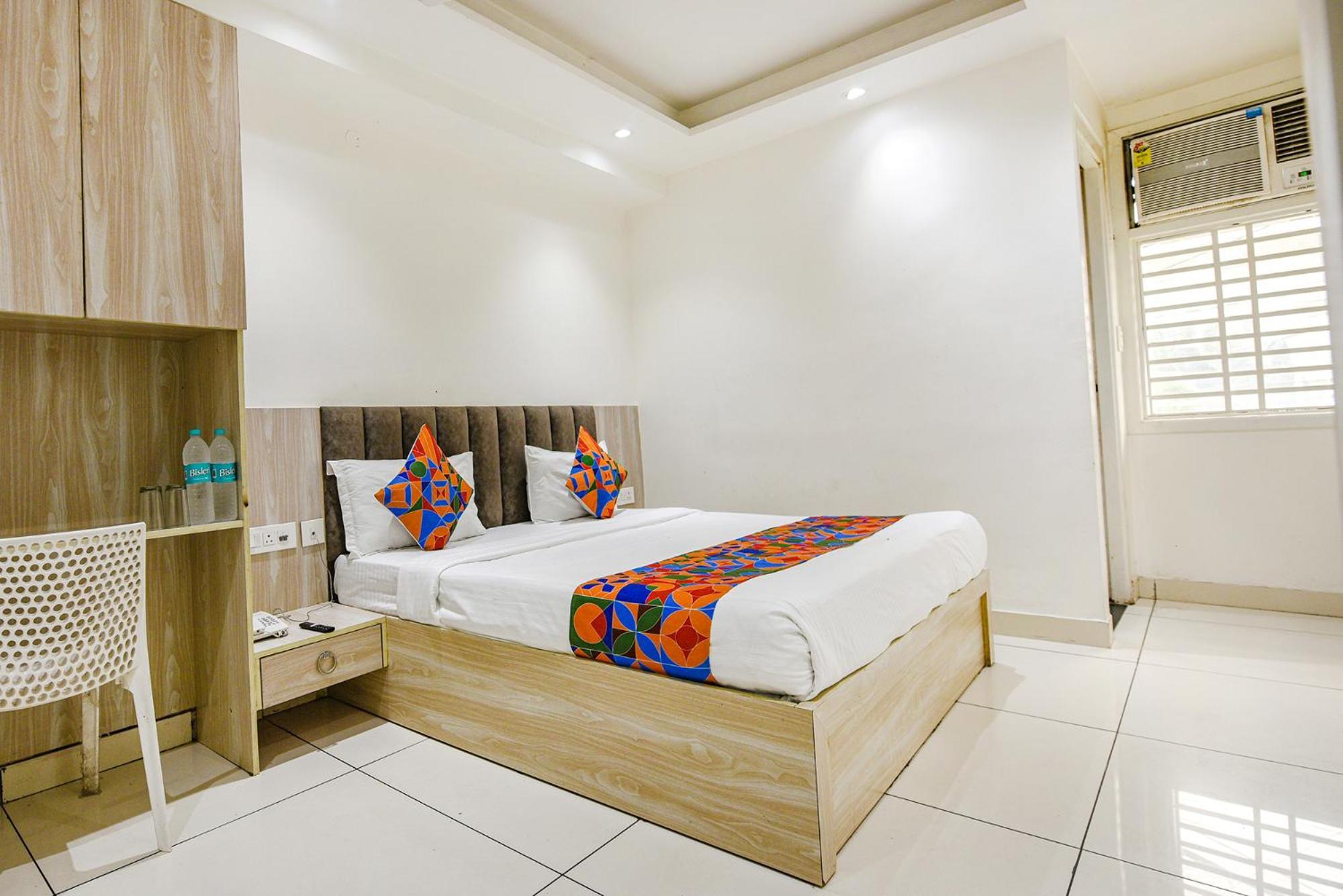 Fabhotel Luxury Inn Near Adarsh Nagar Metro دلهي المظهر الخارجي الصورة