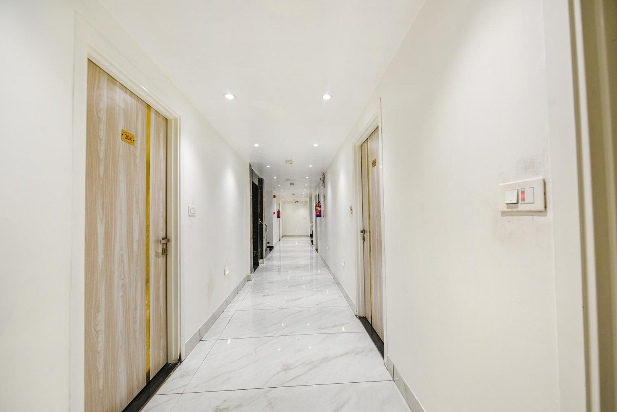 Fabhotel Luxury Inn Near Adarsh Nagar Metro دلهي المظهر الخارجي الصورة