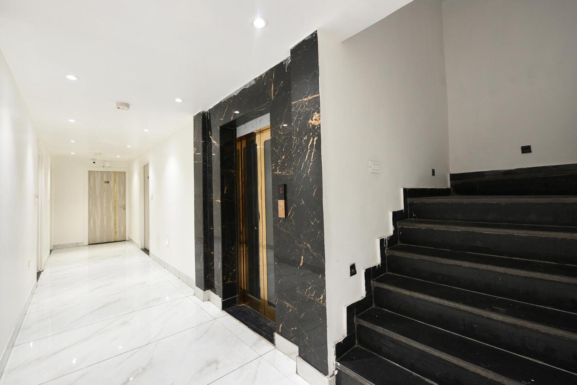 Fabhotel Luxury Inn Near Adarsh Nagar Metro دلهي المظهر الخارجي الصورة